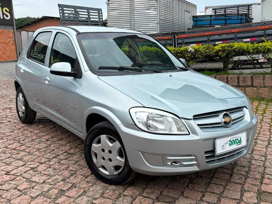CHEVROLET CELTA 1.0 MPFI LIFE 8V FLEX 2P MANUAL CHEVROLET CELTA 1.0 MPFI LIFE 8V FLEX 2P MANUAL